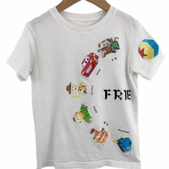 Uniqlo Other - Disney x Uniqlo Friends Child T-Shirt